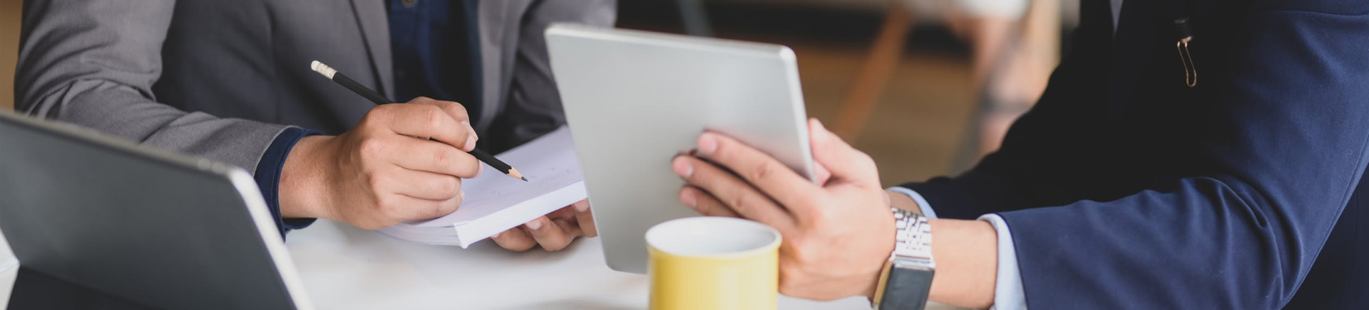 鐵腰板治療儀型號